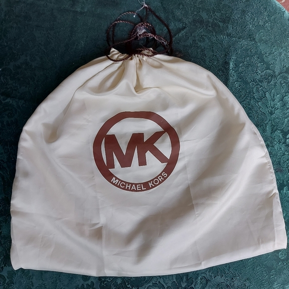 Michael Kors Dust Bag - Picture 4 of 7